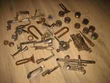 Lot pièces Accessoires anciens Machine à coudre Singer Simanco