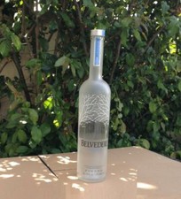 Décoration ou collection bouteille vide lumineuse BELVEDERE 175 cl