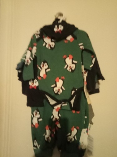 Lot ensemble bebe - 10, neuf