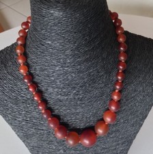 Beau Collier en perles boule