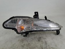 Optique avant secondaire droit