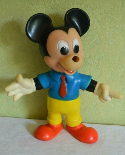Figurine pouet plastique - figurine,
