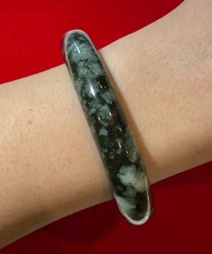 Sculpté vert jade jadéite - jade,