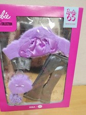 ROBES DE LA COLLECTION DE MODE BARBIE #13 façonnant l'avenir