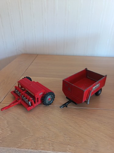 Lot massey ferguson britains - lot,