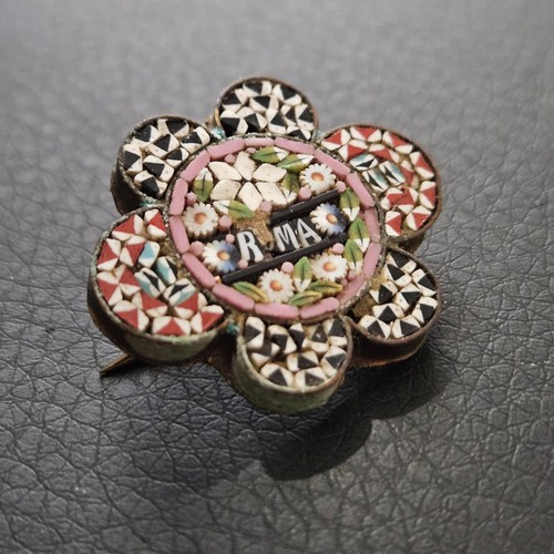 Broche micro mosaïque sur - micro-mosaïque,