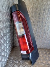 Feu Arrière droit - RENAULT TRAFIC III (3) à partir de 06/2014