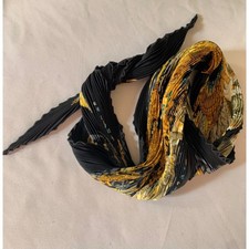 Foulard plissé HERMES, neuf