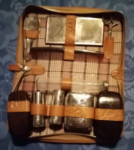 Ancienne trousse toilette - trousse,