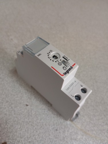 Disjoncteur legrand - 1x,
