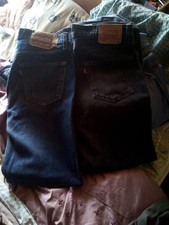 Lot de 2 Jeans Levis homme, bleu et noir W34 et 36 L32