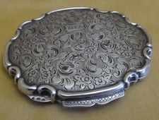 Ancien poudrier argent 800 Art