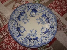 ASSIETTE creuse signée «