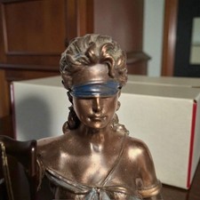 Déesse de la Justice Thémis