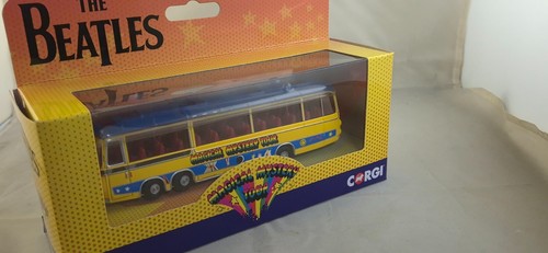 Corgi crg cc42419 bus magical - corgi,