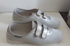 o BASKET Femme T.37 avec Scratch Gris / Argent  Semelflex