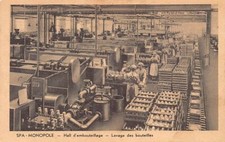 Belgique - SPA (Liège) Spa-Monopole - Hall d'embouteillage - Lavage des bouteill