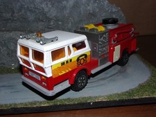 1:47 Majorette Pompe à incendie camion sapeurs pompiers fire truck bomberos SOS