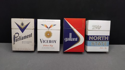 Lot paquets de cigarettes - paquets,