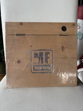 MYLÈNE FARMER - BLEU ET NOIR