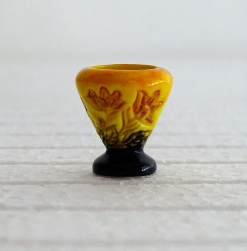 Fève vase après emile - vase, d'après