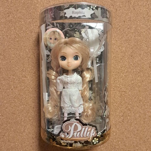 Littlepullip raphia doll - raphia,