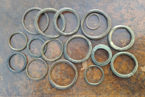 Lot anneaux antiques - de, 16