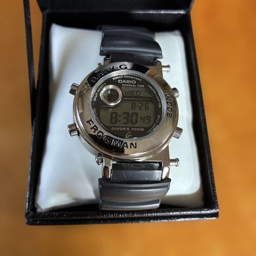 Montre plongée numérique - de,
