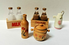 Lot petites bouteilles et pots