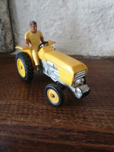 Norev plastique tracteur - plastique,