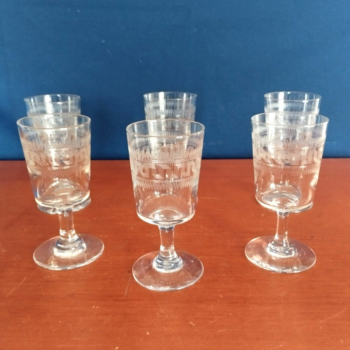 Anciens verres vin - anciens, a