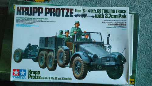Maquette camion tamiya 35 - maquette,