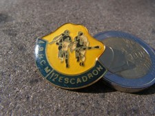 pins insigne    helicoptere COMBAT 4 RHC 12 ESCADRON       (divers unites 40)