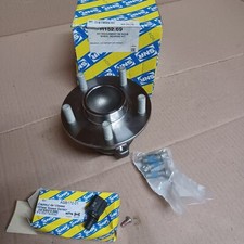 Roulement avec moyeu arrière