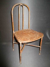 ancienne grande chaise de