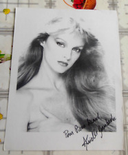 AUTOGRAPHE DE ARIELLE DOMBASLE SUR CARTON FORMAT 21 X 27,5 CM