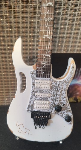 Steve vai ibanez - vai, distressed