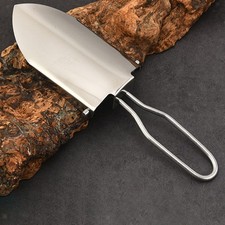 Pelle de jardinage, outil en