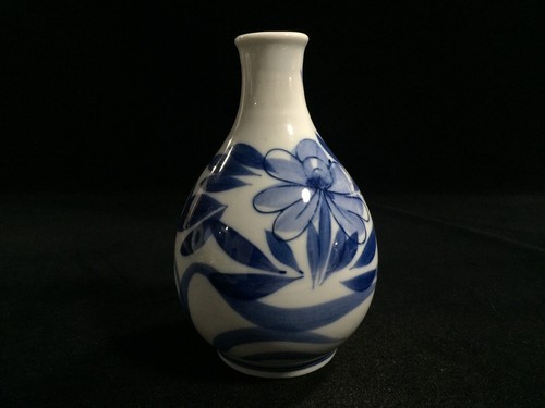 M0405 bouteille sake - de,
