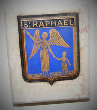 SAINT-RAPHAEL PLAQUE DE CALANDRE AUTOMOBILE MONTÉE SUR SOCLE MARBRE 