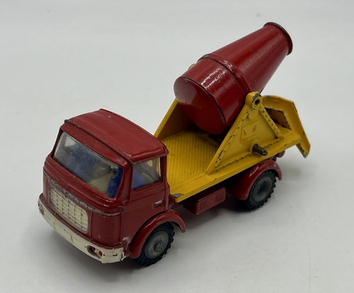 Camion toupie béton berliet - toupie,