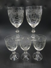 5 GRANDS VERRES A PIED A EAU EN CRISTAL GRAVE SAINT LOUIS  TALMA NO BACCARAT