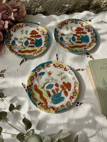 Lot petites assiettes - lot,