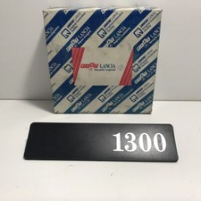 SIGLE MODÈLE "1300" FIAT -