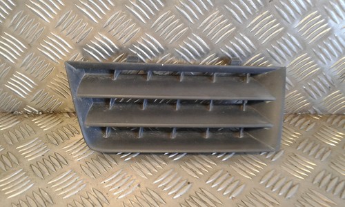 Grille calandre avant gauche - ,