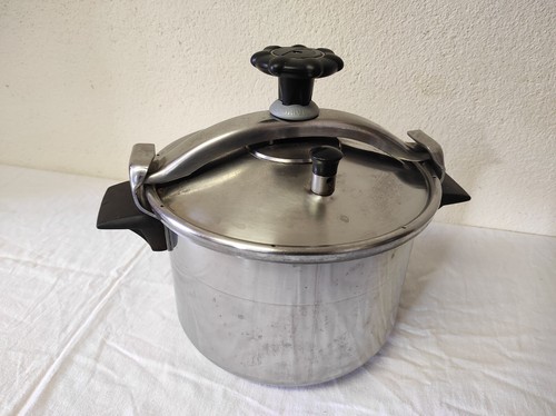 Cuiseur vapeur grande cocotte - grande,
