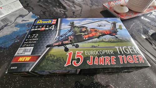 Maquette revell hélicoptère