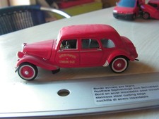 camion pompier   citroen traction  universal hobbies   echelle ?   ref  (28/01)