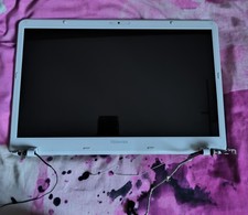 Toshiba L775 – pour pièces - Lire Description