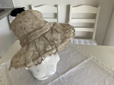 Linge Ancien très ancien chapeau Capeline  dame en Tulle Brodé Avec Noeud